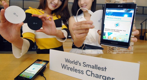 lg-worlds-smallest-wireless-charger-qi