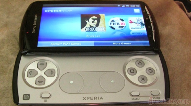mobilesyrup-xperia-play-hardware
