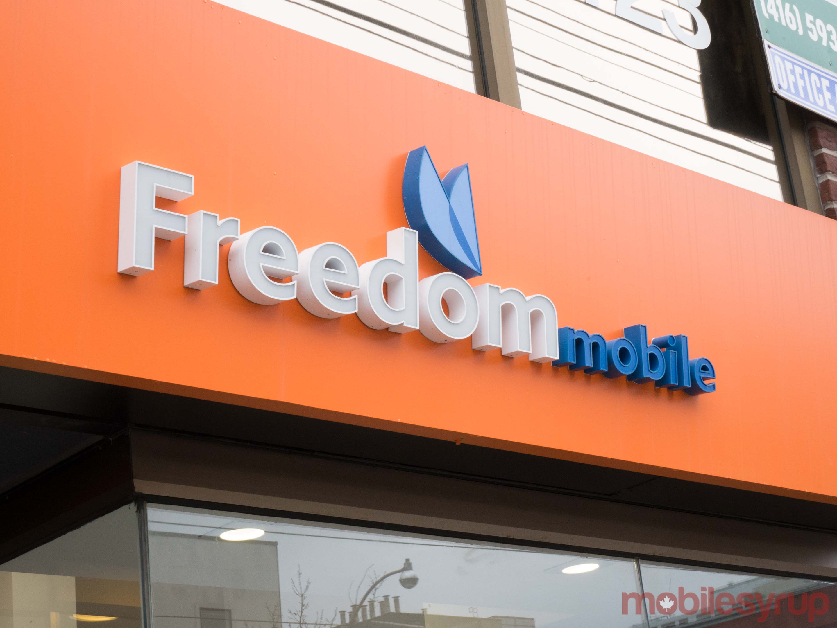 Freedom Mobile store logo