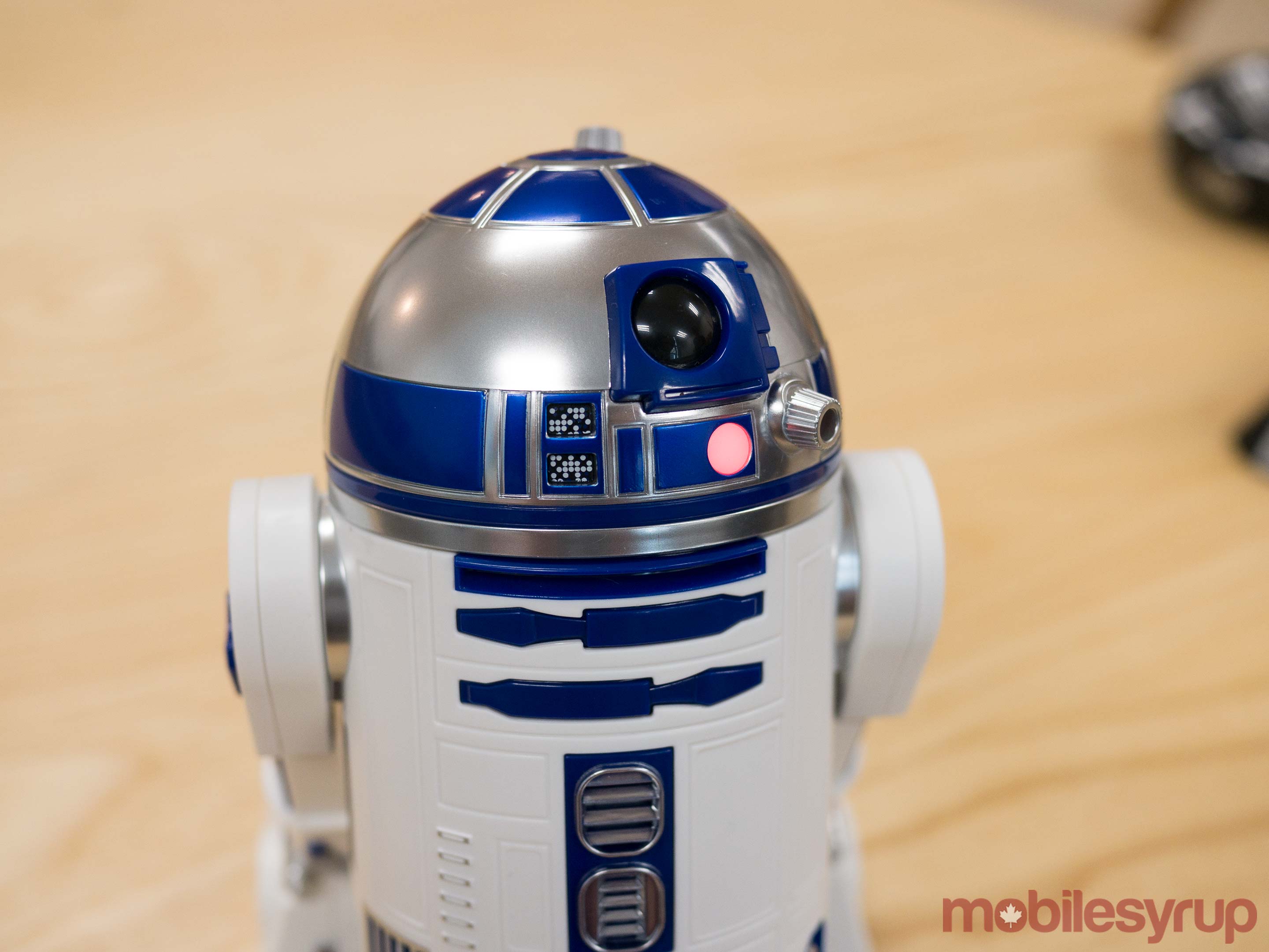 R2-D2-close-up