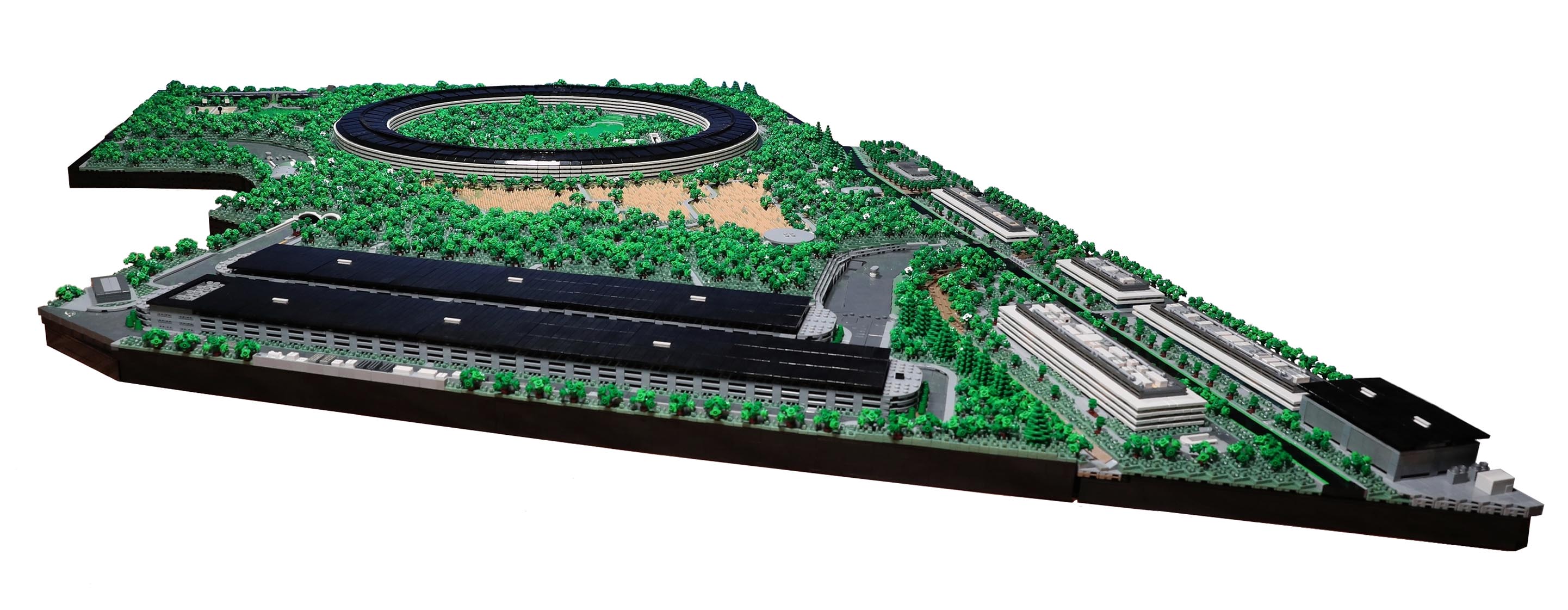The full Apple Park in Lego
