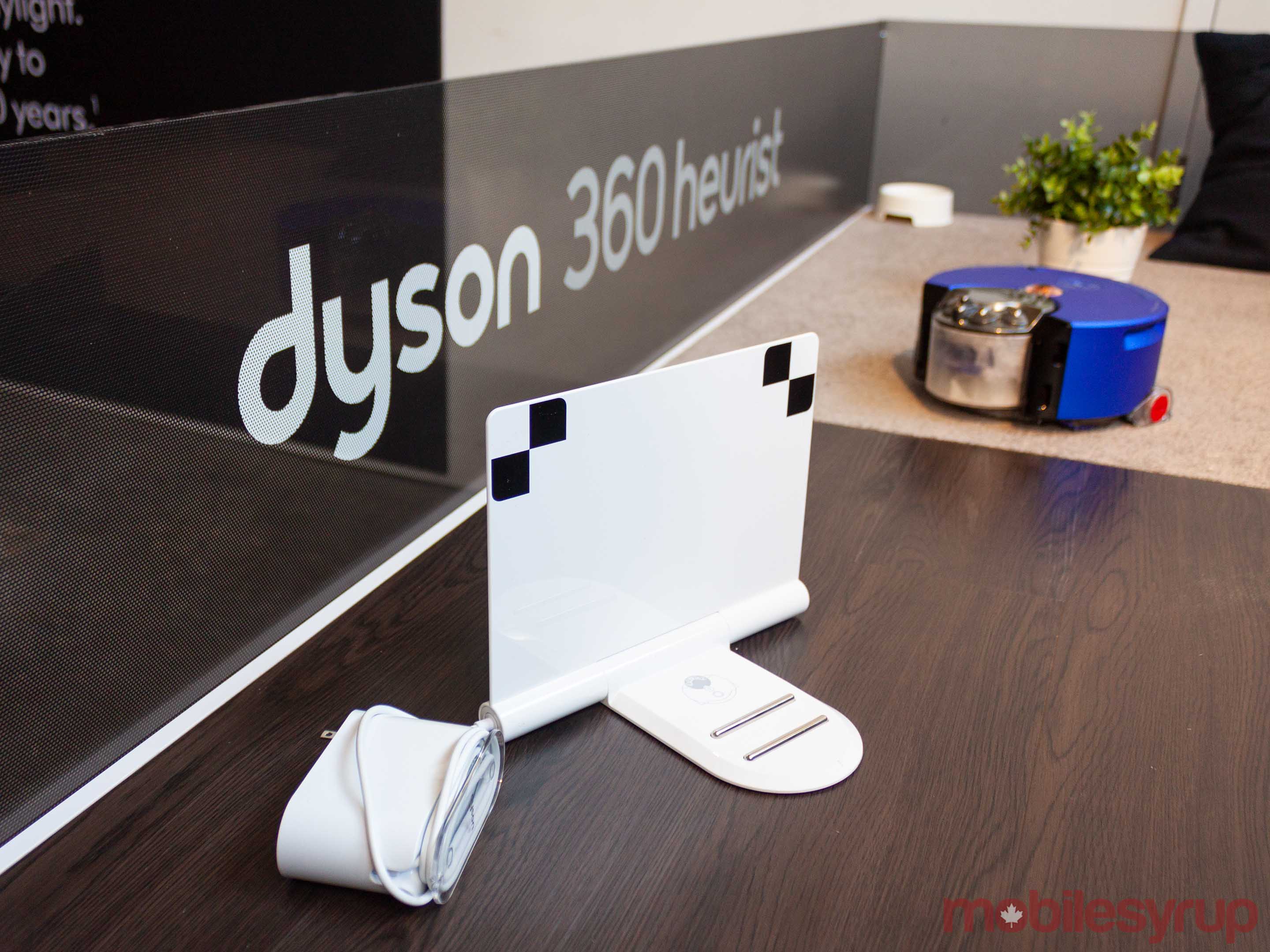 Dyson 360 Heurist charging pad