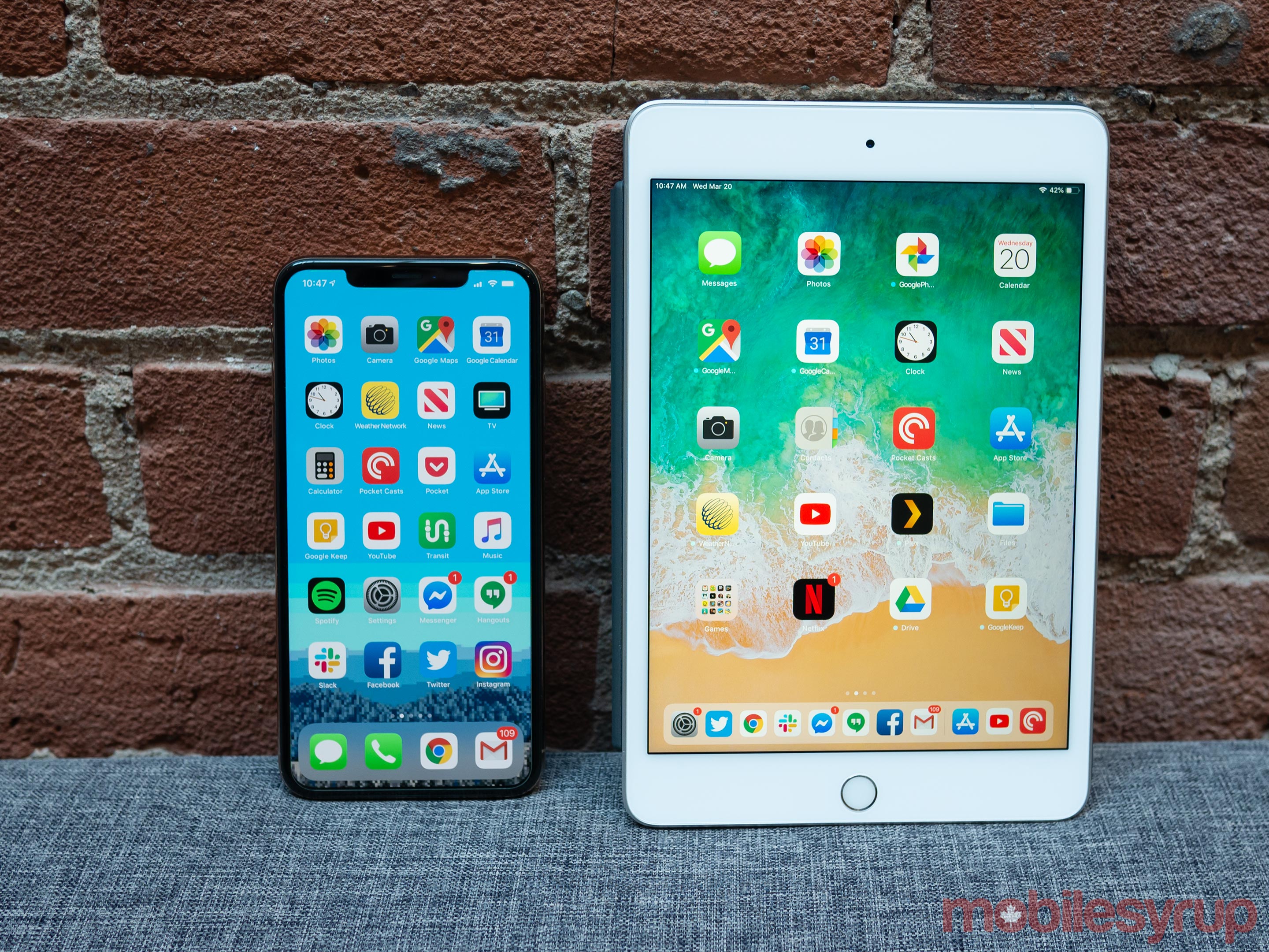 iPad Mini vs iPhone XS Max 