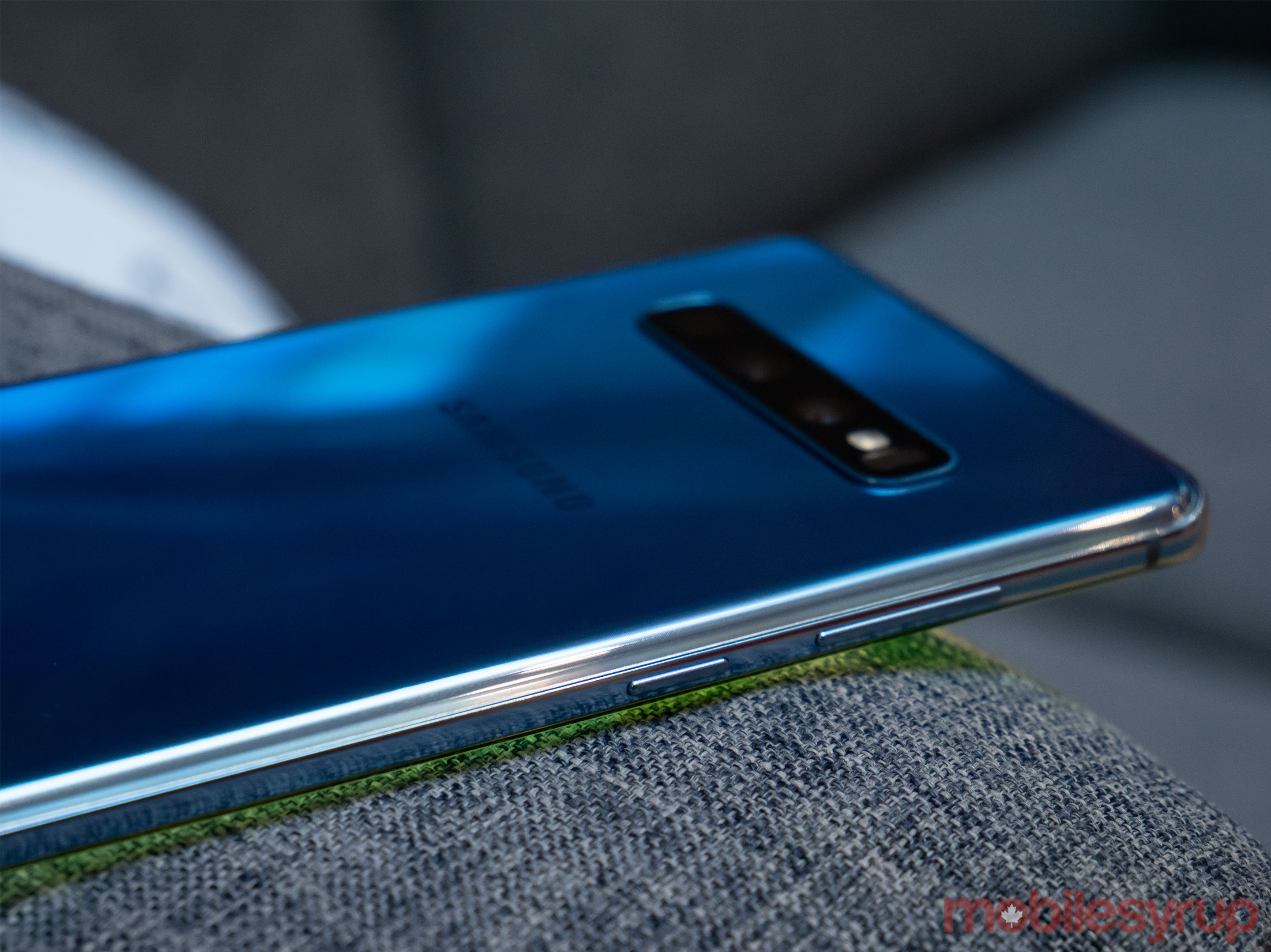 S10+ side view