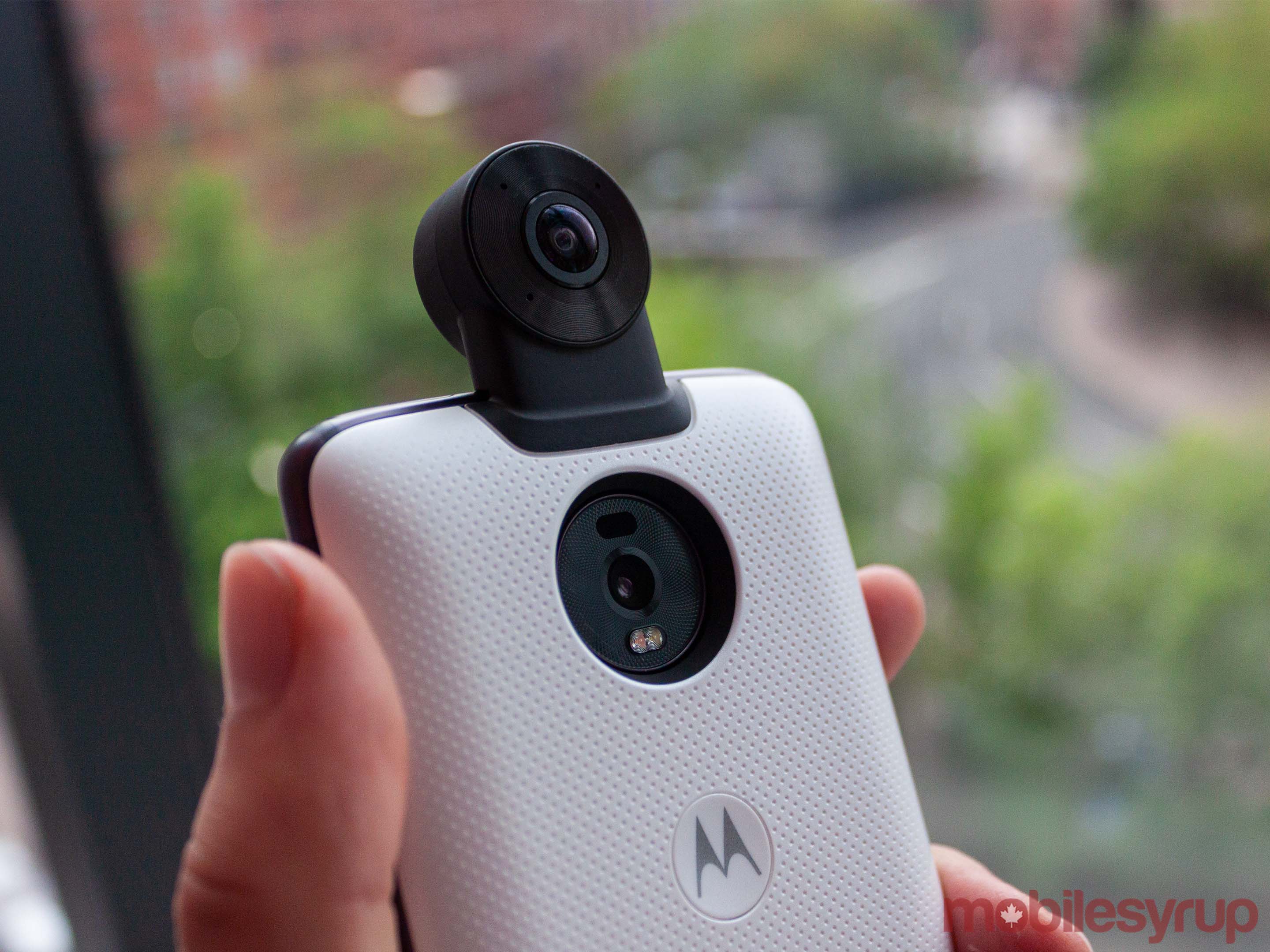 Moto 360 degree camera mod