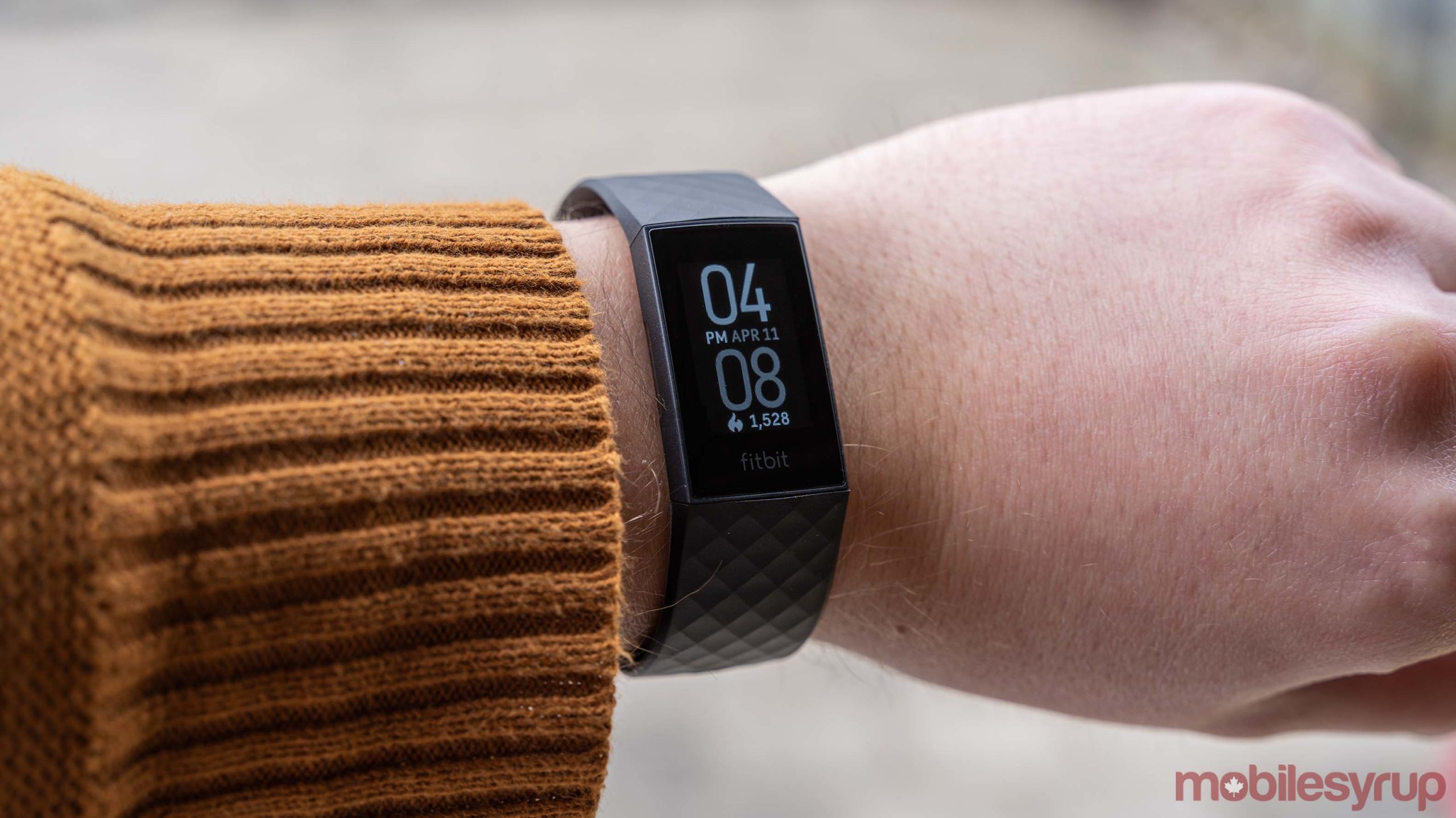 Fitbit Charge 4 now tracks blood oxygen 