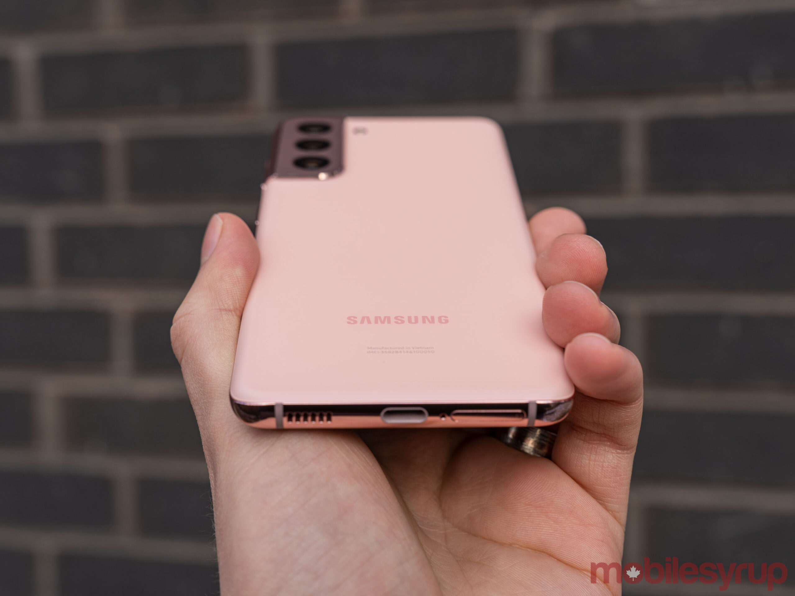 Samsung Galaxy S21 Rear Charging Port Scaled