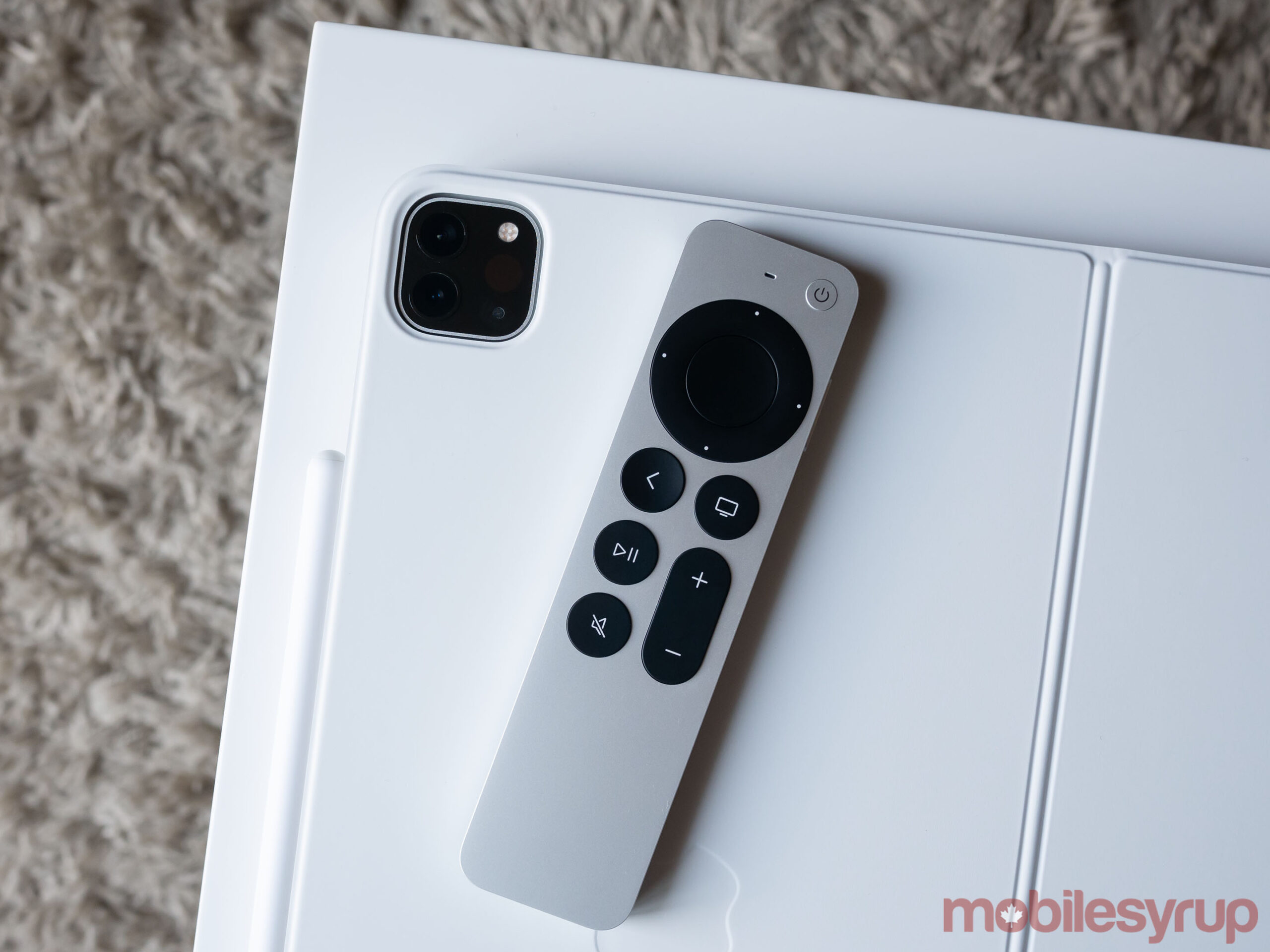 Apple TV 4K 2021 Siri Remote and iPad Pro 2021
